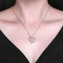 Collier Cœur Argenté - Coffret Cadeau avec Rose Rouge éternelle