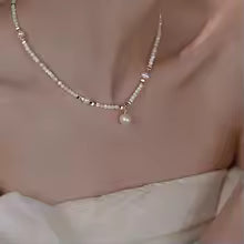 Collier Pendentif Femme - Plaqué Or 18K et Perles d'Eau Douce