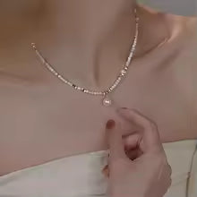 Collier Pendentif Femme - Plaqué Or 18K et Perles d'Eau Douce